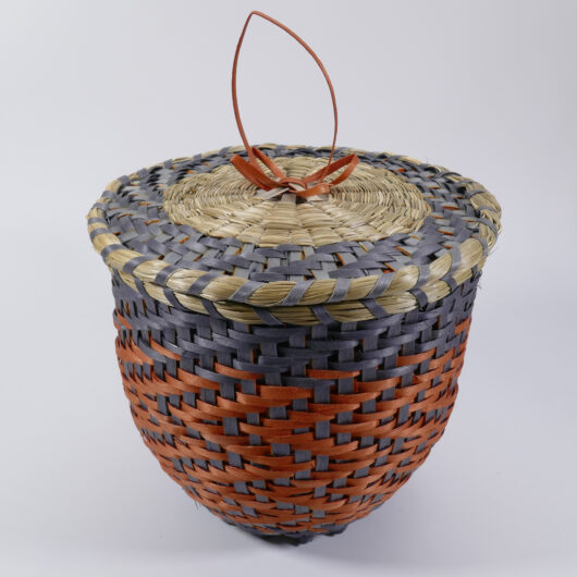 Black Ash and Sweetgrass Basket Carrie Hill Akwesasne Mohawk